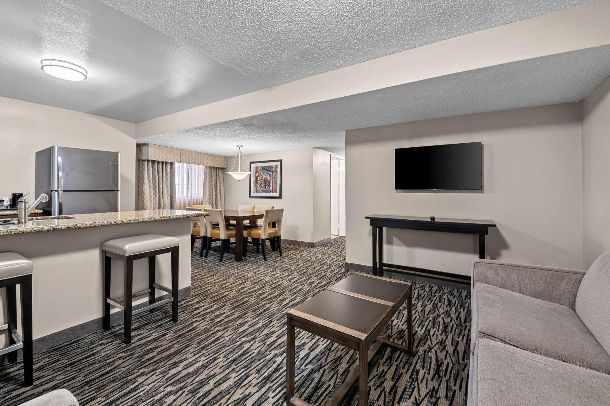 Best Western Los Alamitos Inn & Suites Zewnętrze zdjęcie